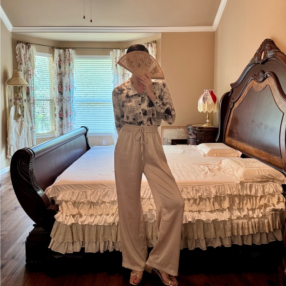 Zara Stylish Beige Wide-Leg Pants